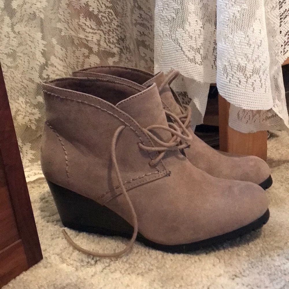 Brown/Beige ankle boots